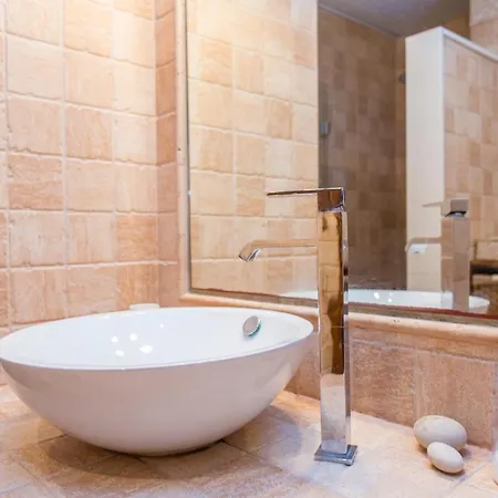 Pins Park Townhouse בית נופש *